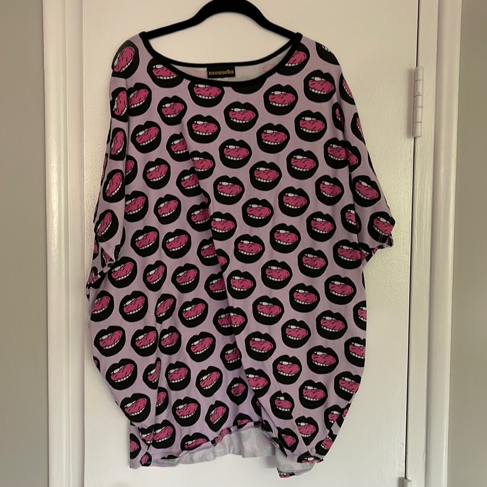 Nooworks circle dress w lips 👄